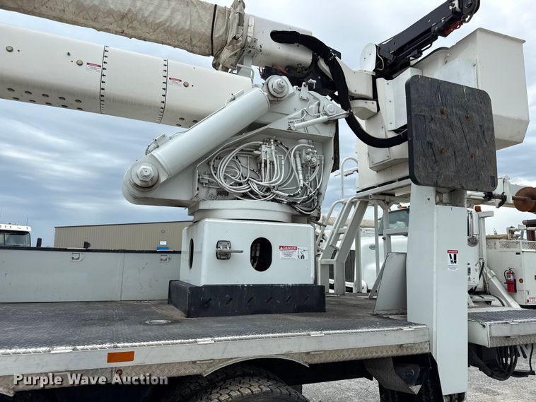 image for item EV6052 2014 Freightliner Business Class M2 bucket truck