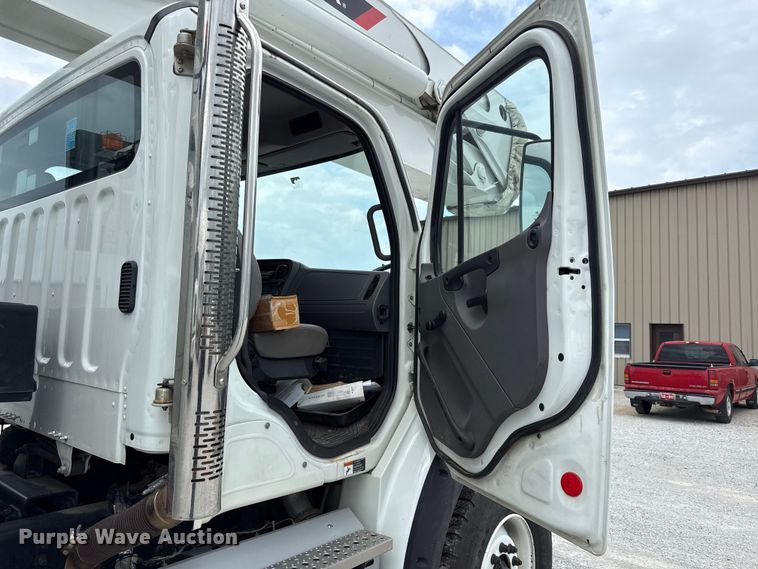 image for item EV6052 2014 Freightliner Business Class M2 bucket truck