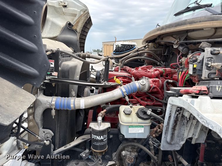 image for item EV6052 2014 Freightliner Business Class M2 bucket truck
