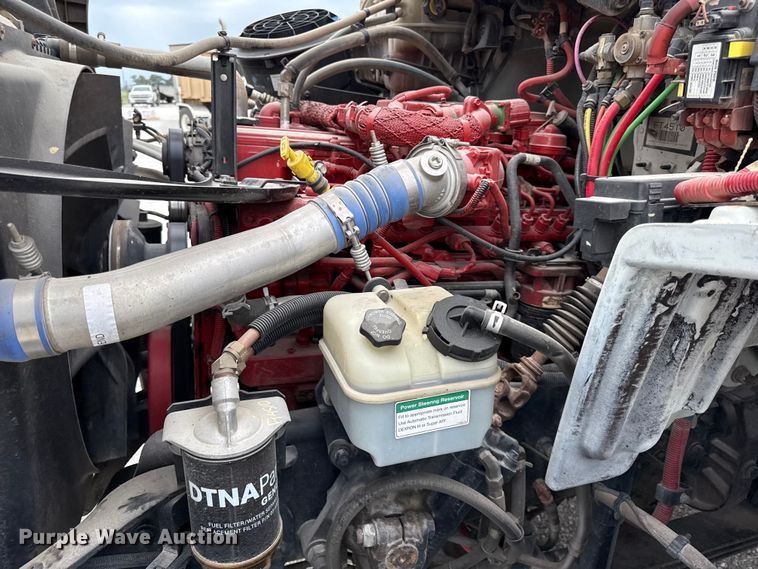 image for item EV6052 2014 Freightliner Business Class M2 bucket truck
