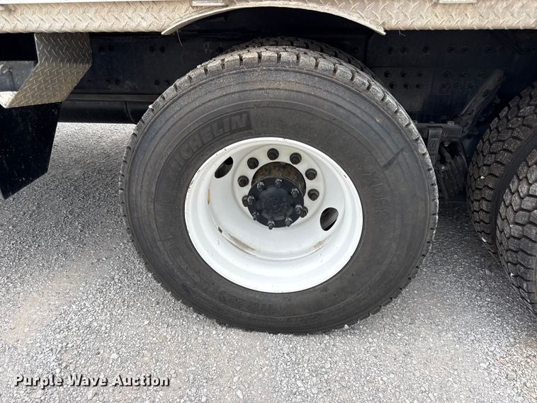 image for item EV6052 2014 Freightliner Business Class M2 bucket truck