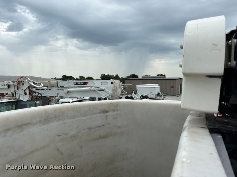 image for item EV6054 2014 Freightliner Business Class M2 bucket truck