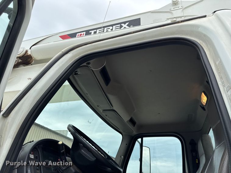 image for item EV6054 2014 Freightliner Business Class M2 bucket truck