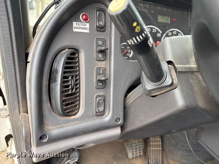 image for item EV6054 2014 Freightliner Business Class M2 bucket truck