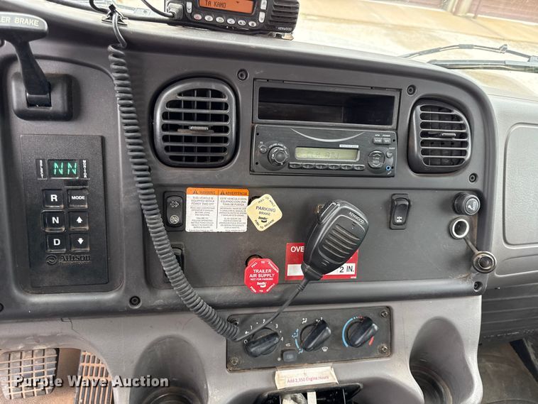 image for item EV6054 2014 Freightliner Business Class M2 bucket truck
