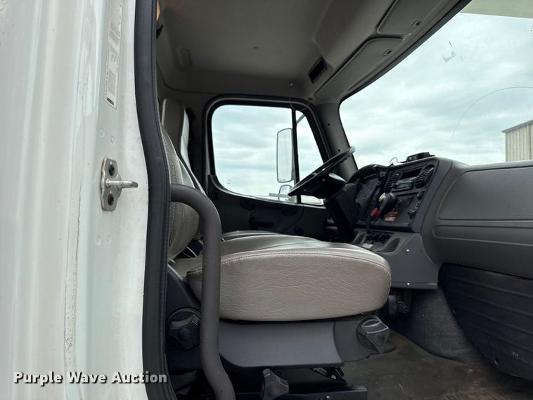 image for item EV6054 2014 Freightliner Business Class M2 bucket truck