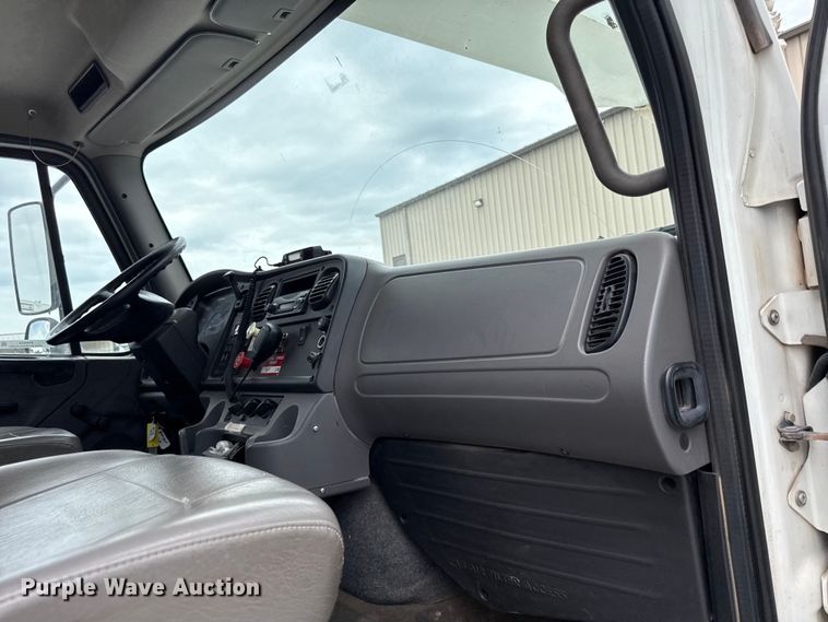 image for item EV6054 2014 Freightliner Business Class M2 bucket truck