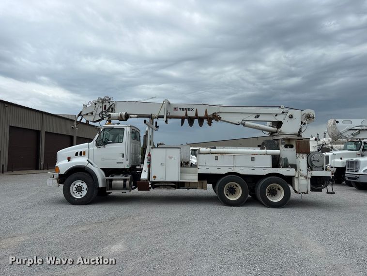 image for item EV6055 2007 Sterling L-Line digger derrick truck