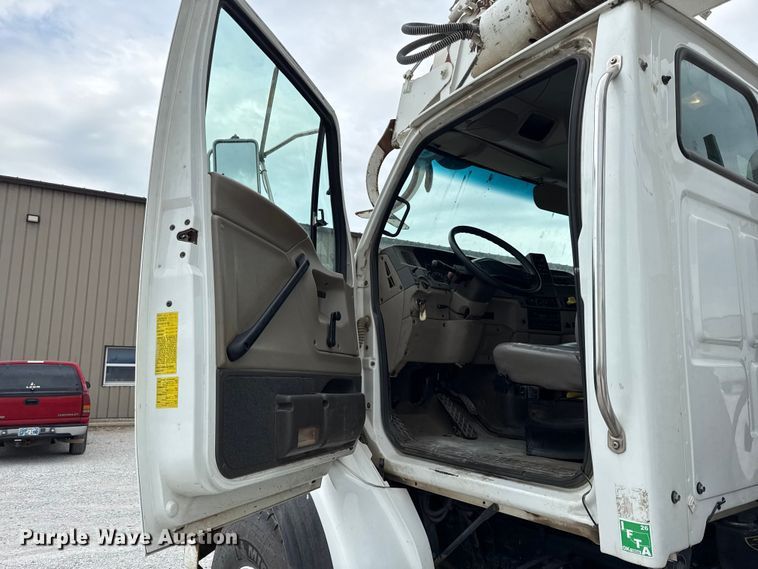image for item EV6055 2007 Sterling L-Line digger derrick truck