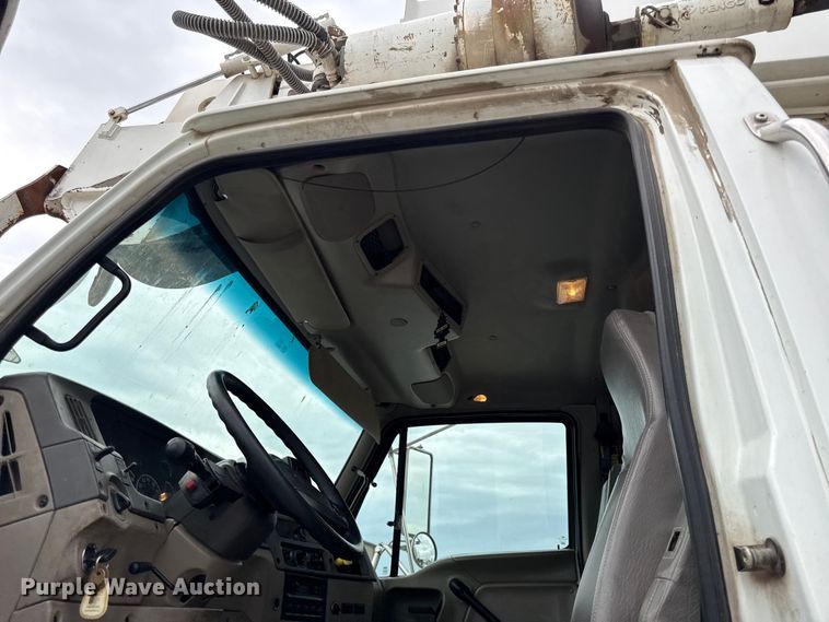 image for item EV6055 2007 Sterling L-Line digger derrick truck