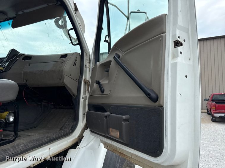 image for item EV6055 2007 Sterling L-Line digger derrick truck
