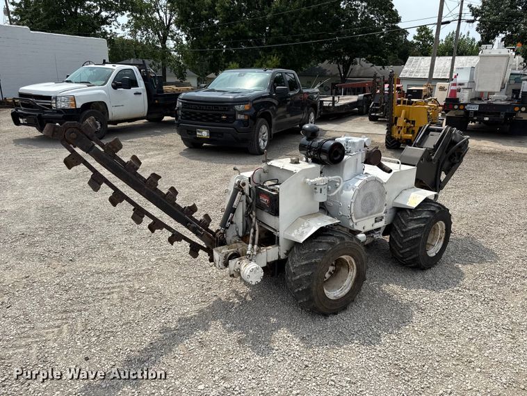 1990 Bobcat 2021 trencher