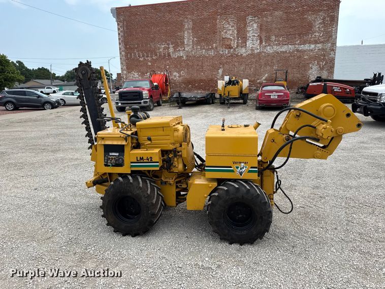 image for item EV6076 1996 Vermeer LM-42 trencher