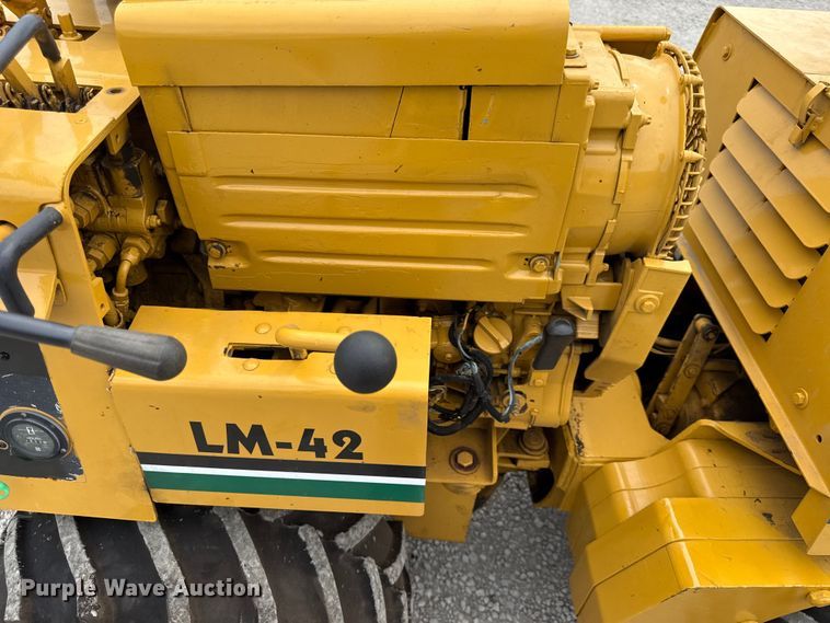 image for item EV6076 1996 Vermeer LM-42 trencher