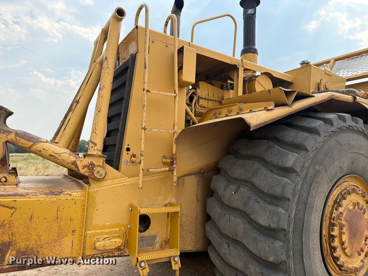 image for item EW2168 1998 Caterpillar 627F scraper