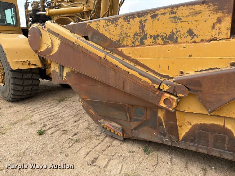 image for item EW2168 1998 Caterpillar 627F scraper