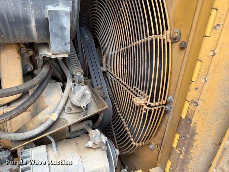 image for item EW2168 1998 Caterpillar 627F scraper