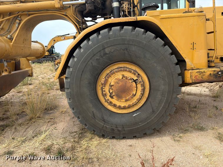 image for item EW2168 1998 Caterpillar 627F scraper