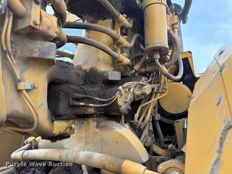 image for item EW2169 1998 Caterpillar 627F scraper
