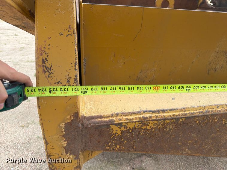 image for item EW2169 1998 Caterpillar 627F scraper