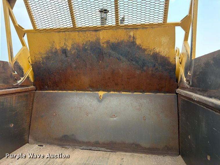 image for item EW2169 1998 Caterpillar 627F scraper