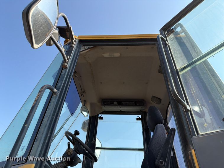 image for item EW8624 2007 Komatsu WA250L-5 wheel loader
