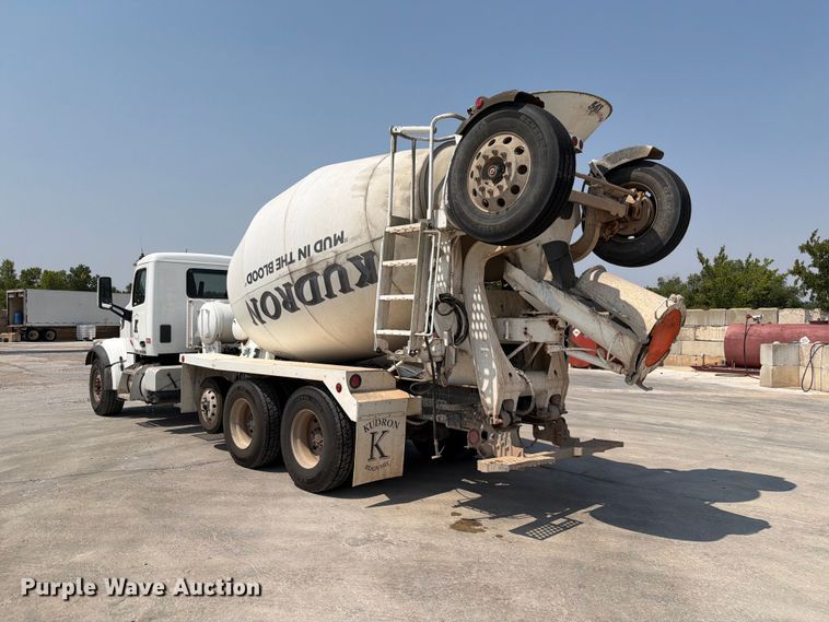 image for item EW8625 2017 Peterbilt 567 ready mix truck