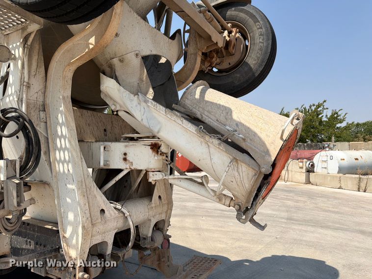 image for item EW8625 2017 Peterbilt 567 ready mix truck