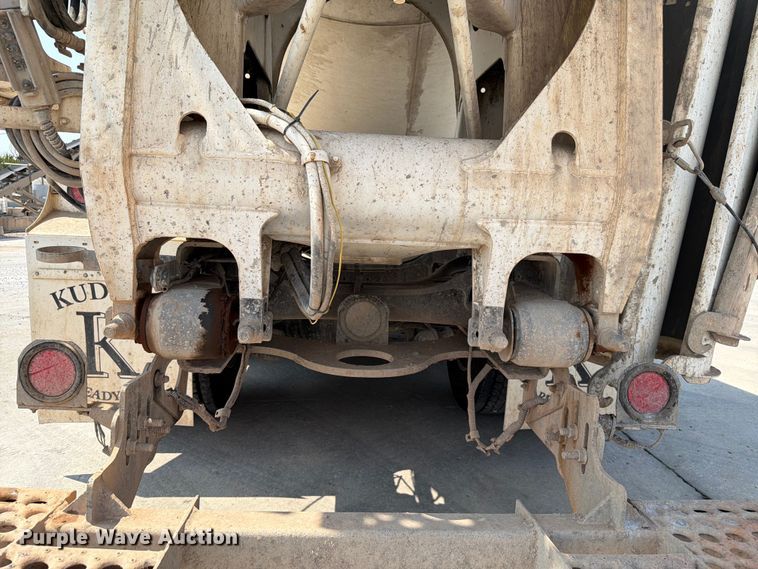 image for item EW8625 2017 Peterbilt 567 ready mix truck