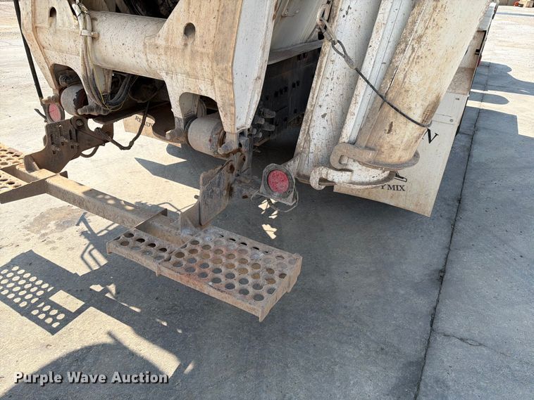 image for item EW8625 2017 Peterbilt 567 ready mix truck