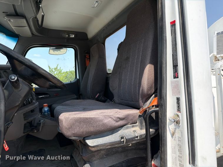 image for item EW8625 2017 Peterbilt 567 ready mix truck