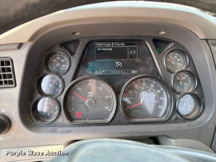 image for item EW8625 2017 Peterbilt 567 ready mix truck
