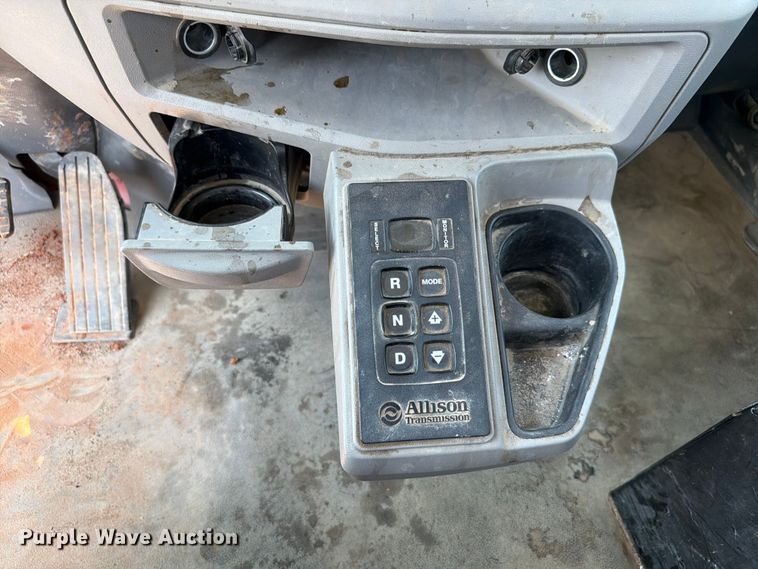 image for item EW8625 2017 Peterbilt 567 ready mix truck