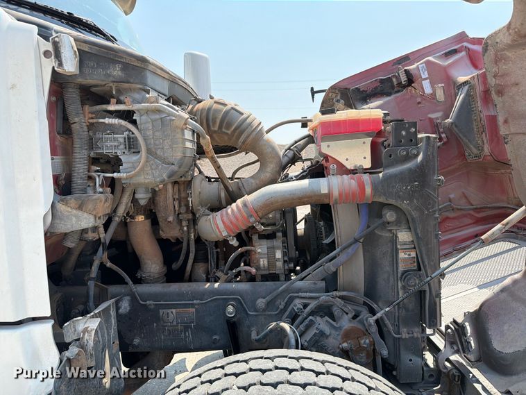 image for item EW8625 2017 Peterbilt 567 ready mix truck