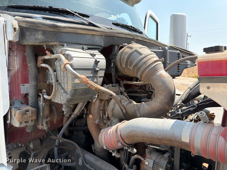 image for item EW8625 2017 Peterbilt 567 ready mix truck
