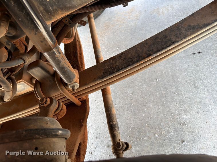 image for item EW8625 2017 Peterbilt 567 ready mix truck