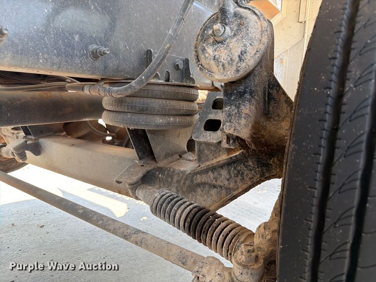 image for item EW8625 2017 Peterbilt 567 ready mix truck