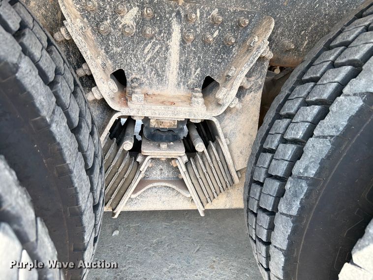 image for item EW8625 2017 Peterbilt 567 ready mix truck