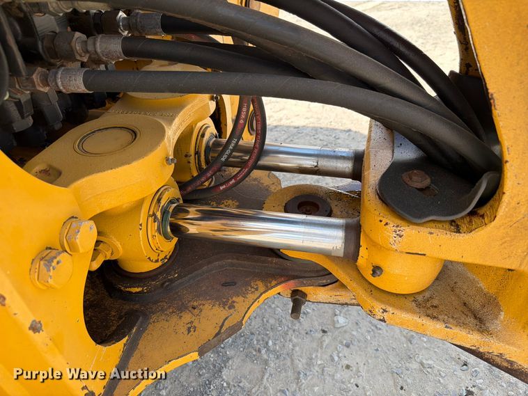 image for item EW8685 2015 John Deere 310SL backhoe