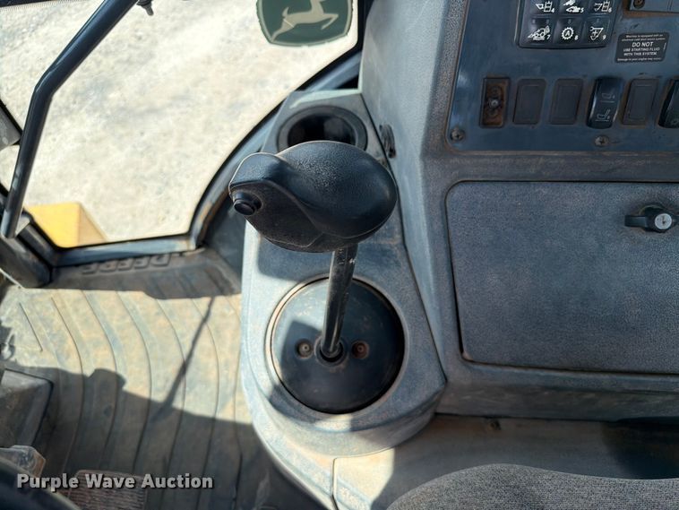 image for item EW8685 2015 John Deere 310SL backhoe
