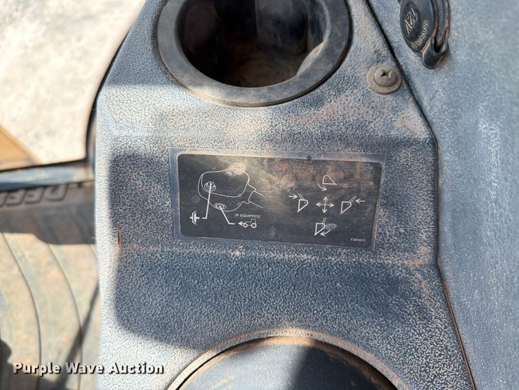 image for item EW8685 2015 John Deere 310SL backhoe