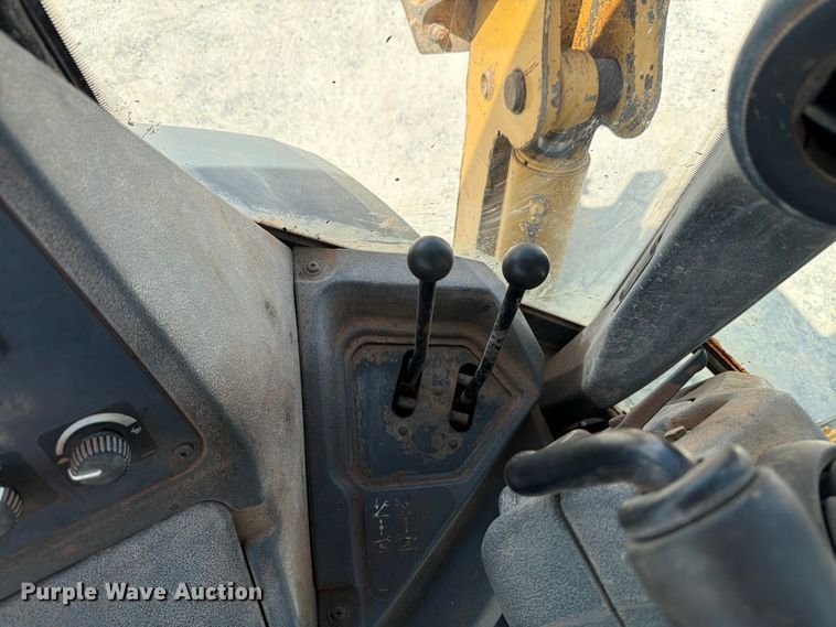 image for item EW8685 2015 John Deere 310SL backhoe