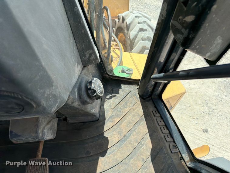 image for item EW8685 2015 John Deere 310SL backhoe