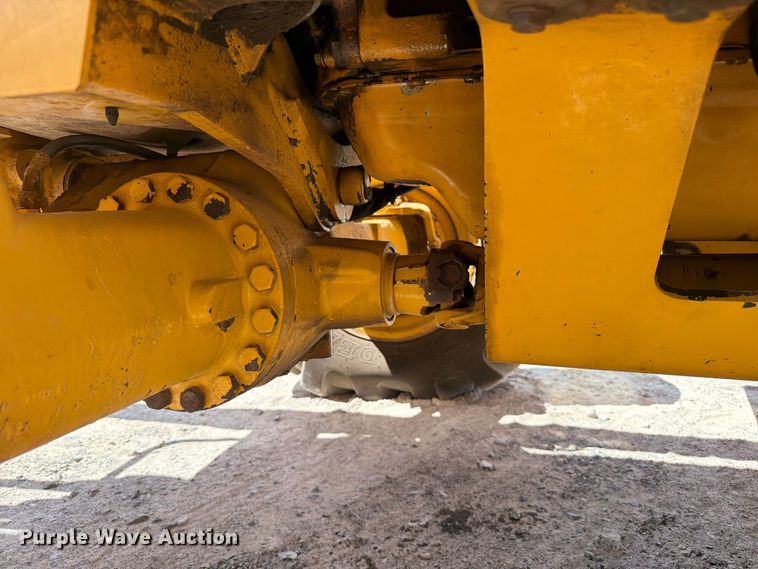 image for item EW8685 2015 John Deere 310SL backhoe