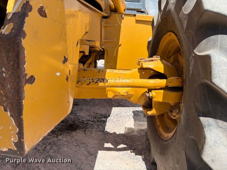 image for item EW8685 2015 John Deere 310SL backhoe