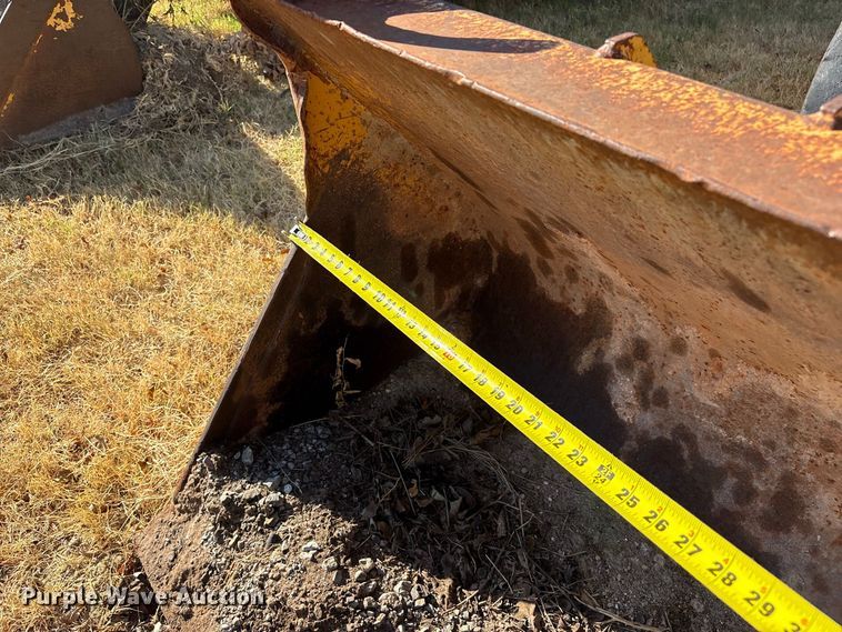 image for item EX0018 2012 John Deere 310J backhoe