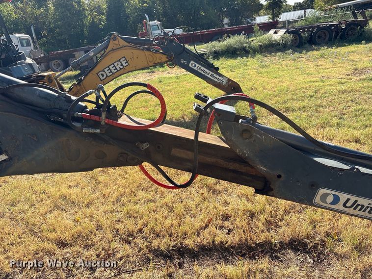 image for item EX0018 2012 John Deere 310J backhoe