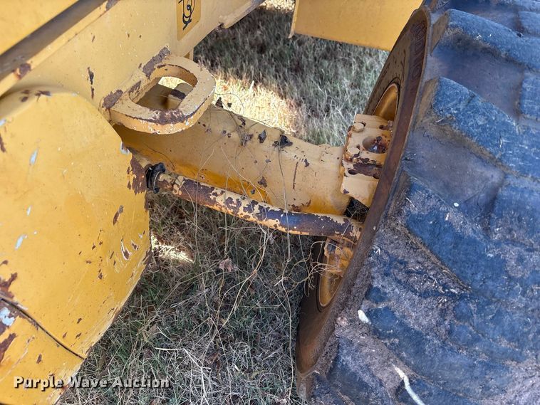 image for item EX0018 2012 John Deere 310J backhoe