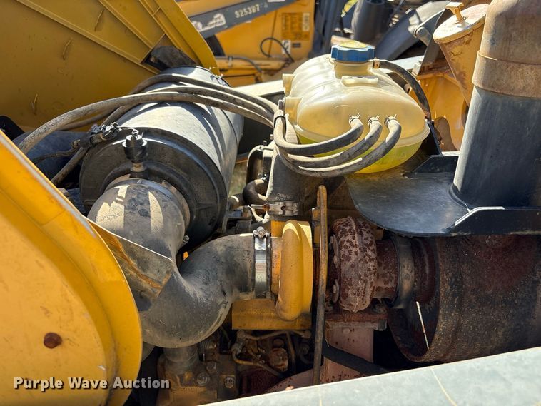 image for item EX0018 2012 John Deere 310J backhoe