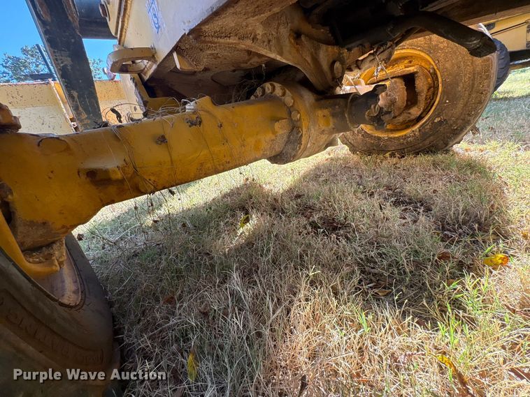 image for item EX0018 2012 John Deere 310J backhoe
